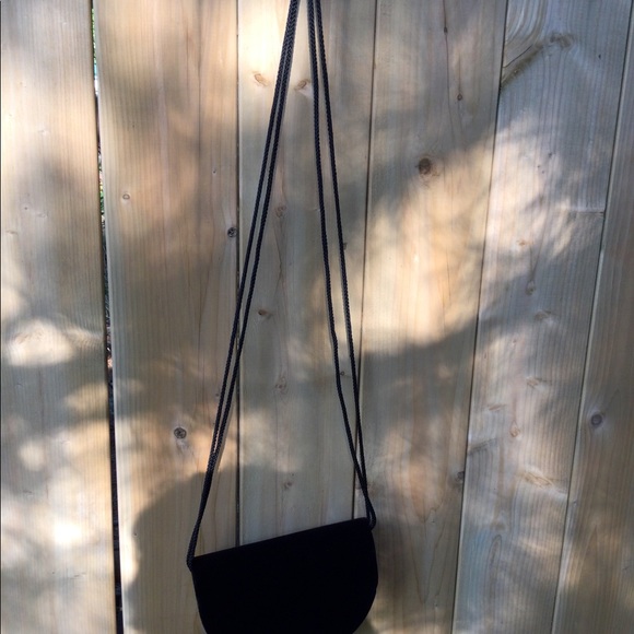 DEC 15 LAST DAY! CLEARANCE: Vintage Eaton Half Moon Velvet Evening Bag - Picture 5 of 6